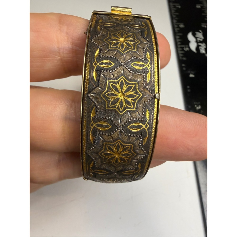 Vintage Damascene Toledo Spanish Gold Silver Tone Floral Hinged Bangle Bracelet